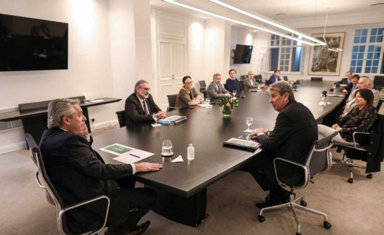 Estrategia de Reactivación Agroindustrial Exportadora Inclusiva, Sustentable y Federal Estrategia de Reactivación Agroindustrial Exportadora Inclusiva, Sustentable y Federal